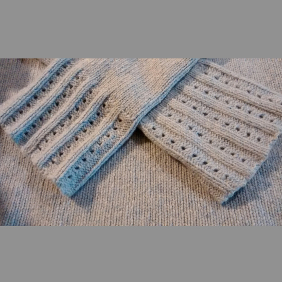 J. Crew Women's V-Neck Pullover Sweater, Size S, Pre-Owned - Picture 4 of 5